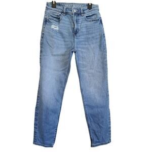 American Eagle Outfitters Women’s Light Blue High-Rise Straight Jeans